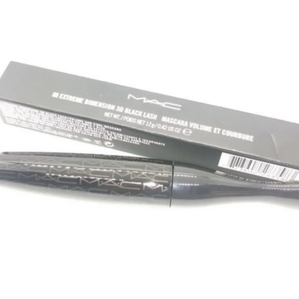 MAC Cosmetics Mascara in Extreme Dimension 3D Black Lash